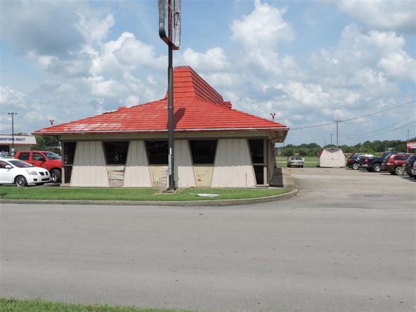 109 Armory Dr, Russellville, KY 42276